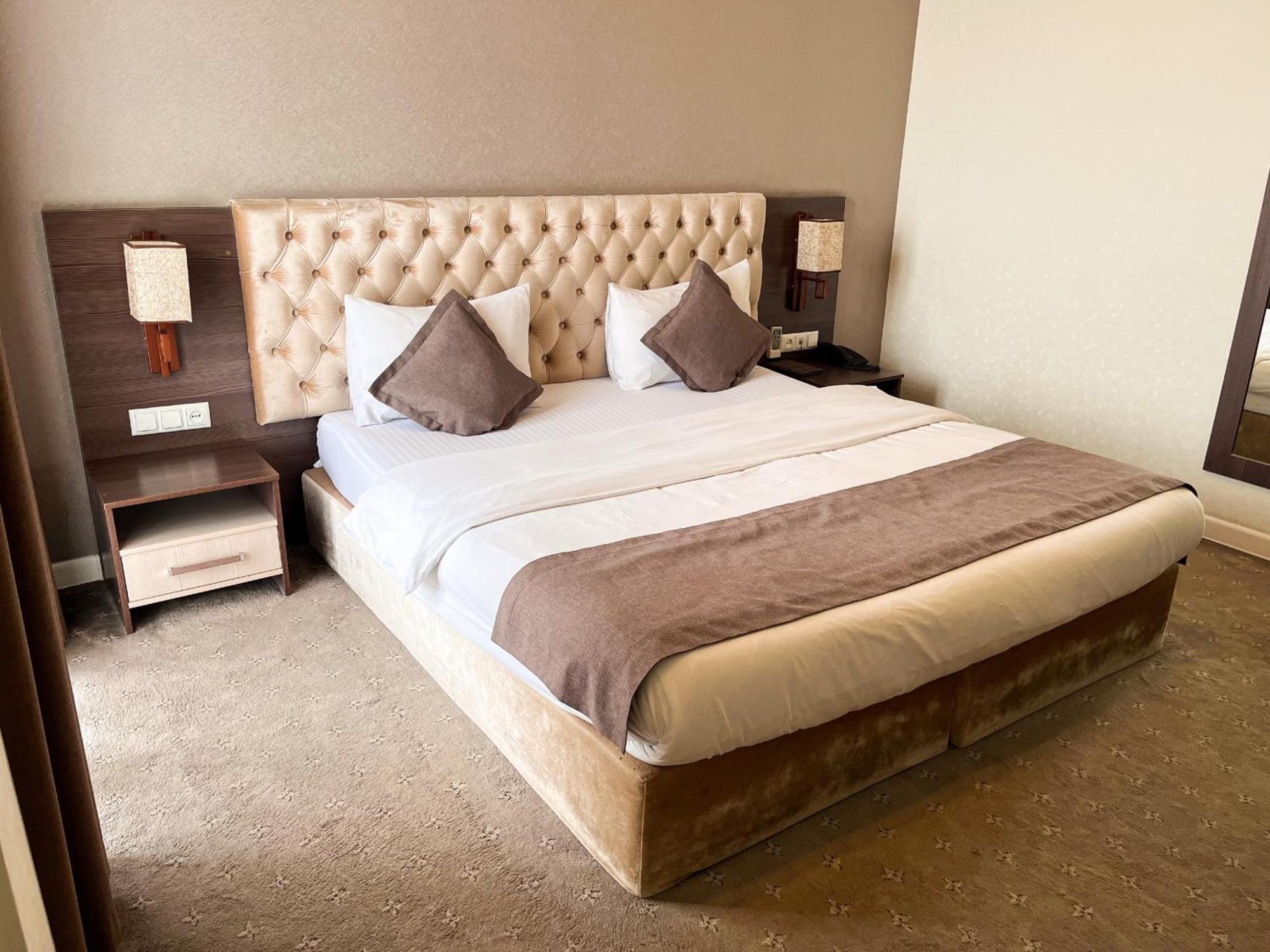 Hotel Fn Шымкент Экстерьер фото